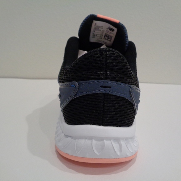 New Balance Size 6 M 420 V3 New Womens Sneakers - Picture 4 of 8